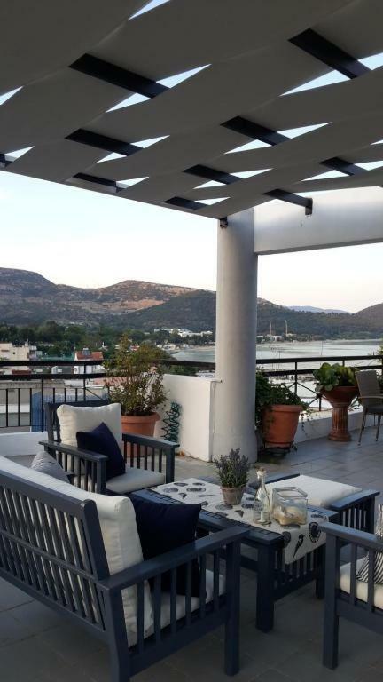 Port View Suites 2 Kavala Esterno foto